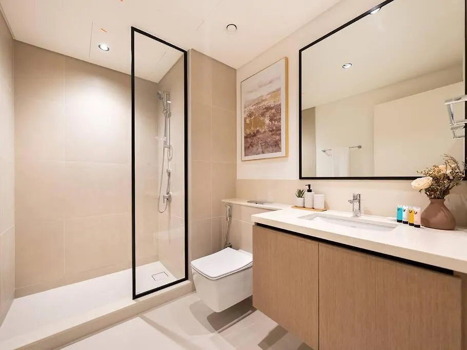 Apartment 2Br-Fountain & Burj Khalifa View - Near Dubai Mall