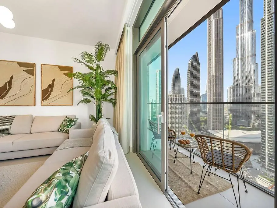 Apartment 2Br-Fountain & Burj Khalifa View - Near Dubai Mall