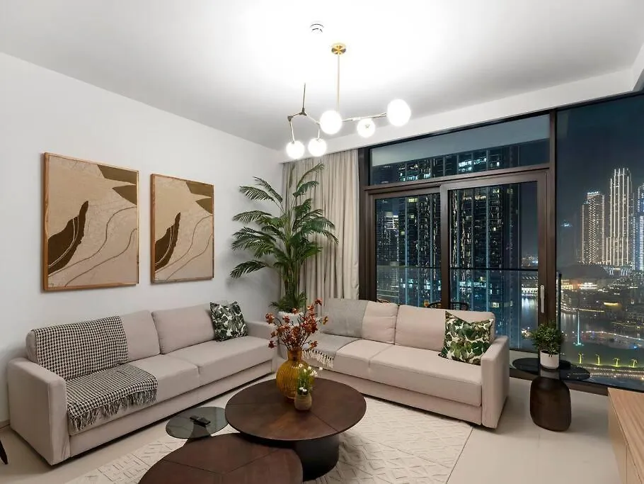 Apartment 2Br-Fountain & Burj Khalifa View - Near Dubai Mall