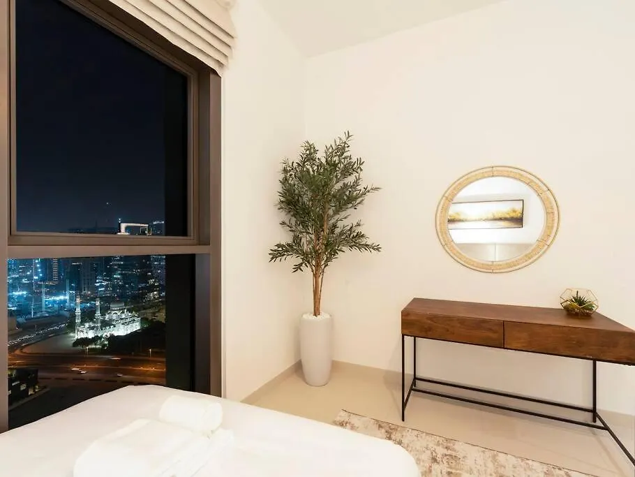 2Br-Fountain & Burj Khalifa View - Near Dubai Mall