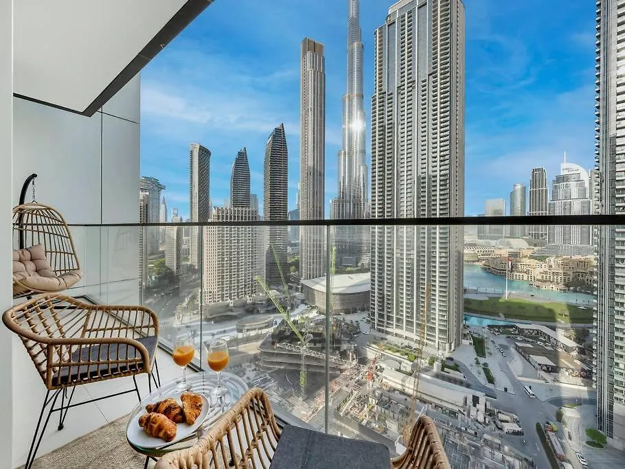 2Br-Fountain & Burj Khalifa View - Near Dubai Mall location